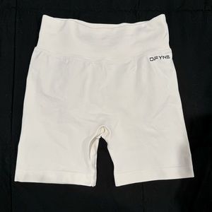 Dfyne Dynamic Shorts 4.5’ — Small — Snow White